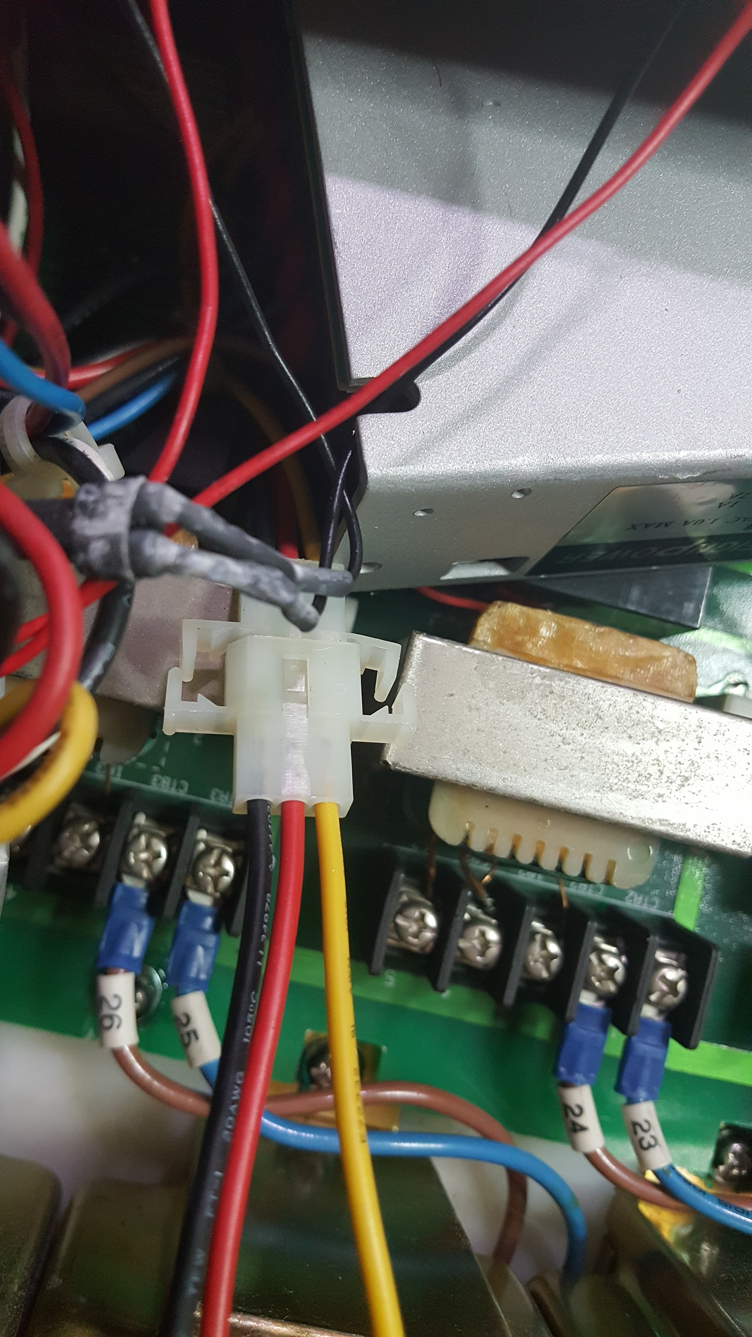 ซ่อมเครื่องสอบเทียบพลังงานทางไฟฟ้า รุ่น PTC 9300H อาการไม่มีแรงดันไฟฟ้าและกระแส