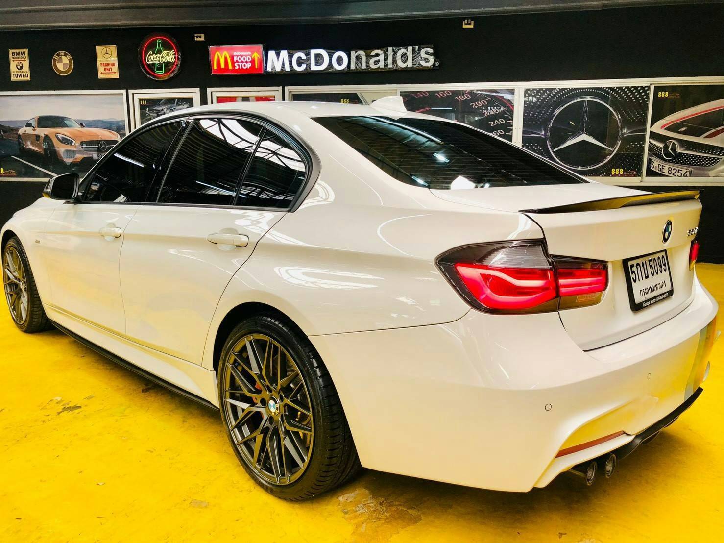 BMW 320d SPORT LCI ปี2016