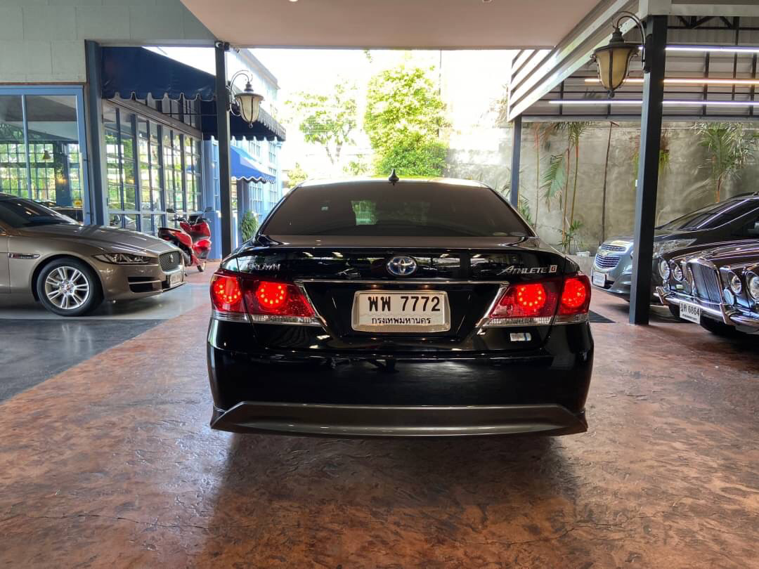 Toyota Crown 2.5l Hybrid Athlete ปี 2013