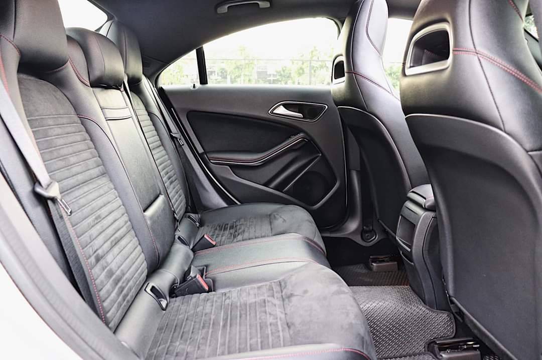 Mercedes-Benz CLA 250 AMG Sport Package ปี 2015