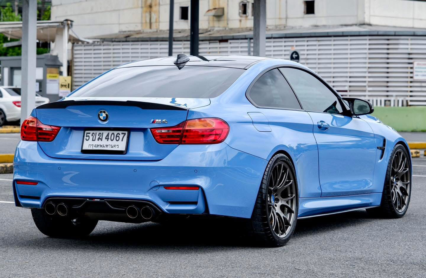 BMW F82 M4 Coupe Yas Marina Blue ปี 2015