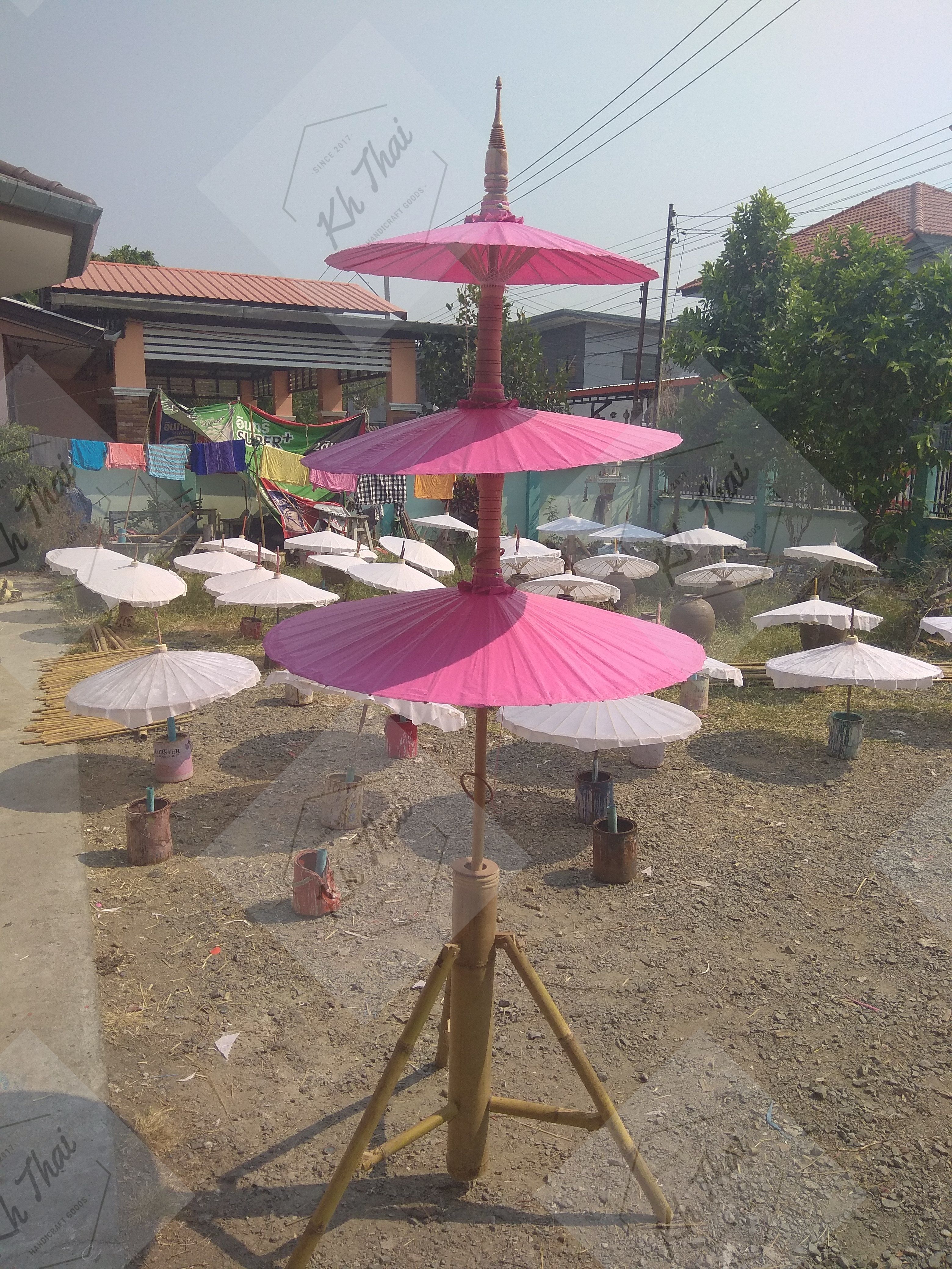 ร่มชั้นผ้าน้ำมัน สีชมพู ขนาด 12 14 17 ตามลำดับ พร้อมขาตั้ง ใช้งานได้ทันที