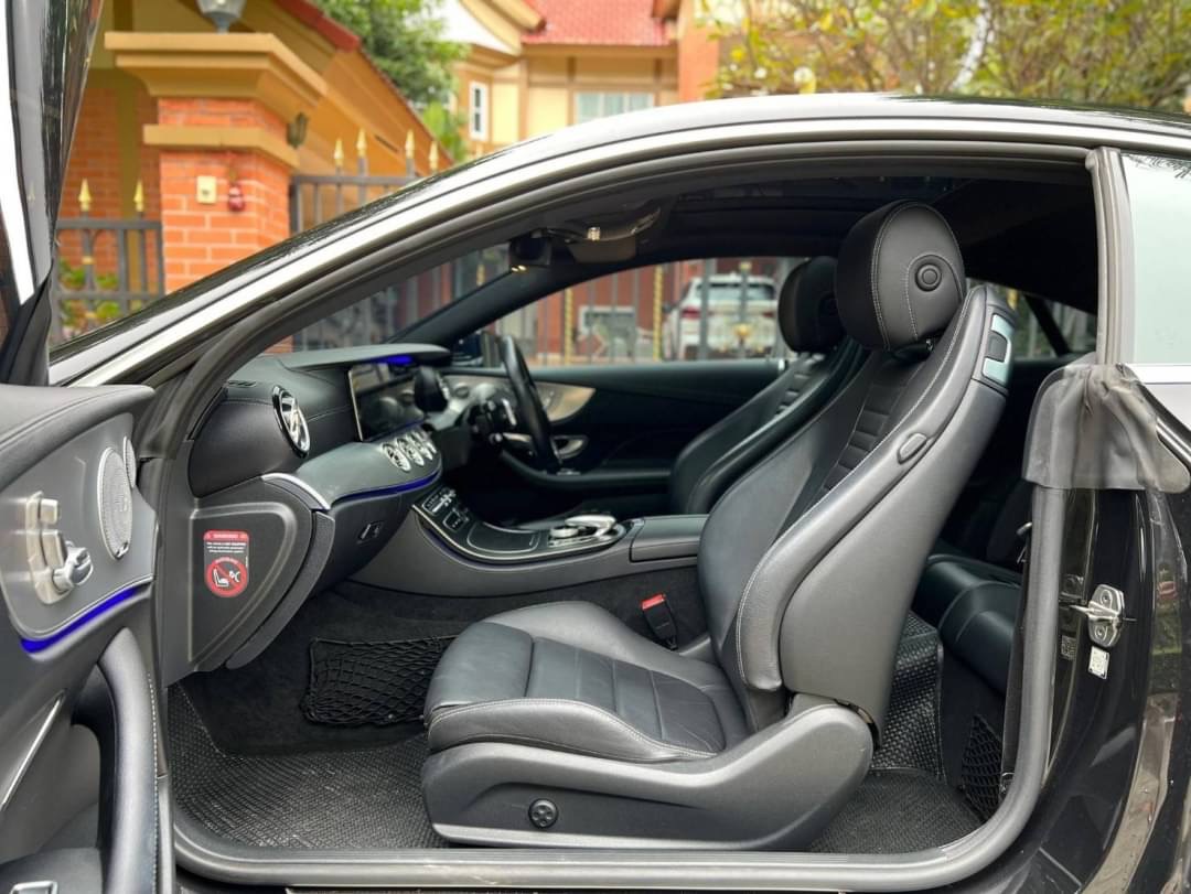 Mercedes BENZ E300 Coupe 2.0 AMG Dynamic ปี 2018