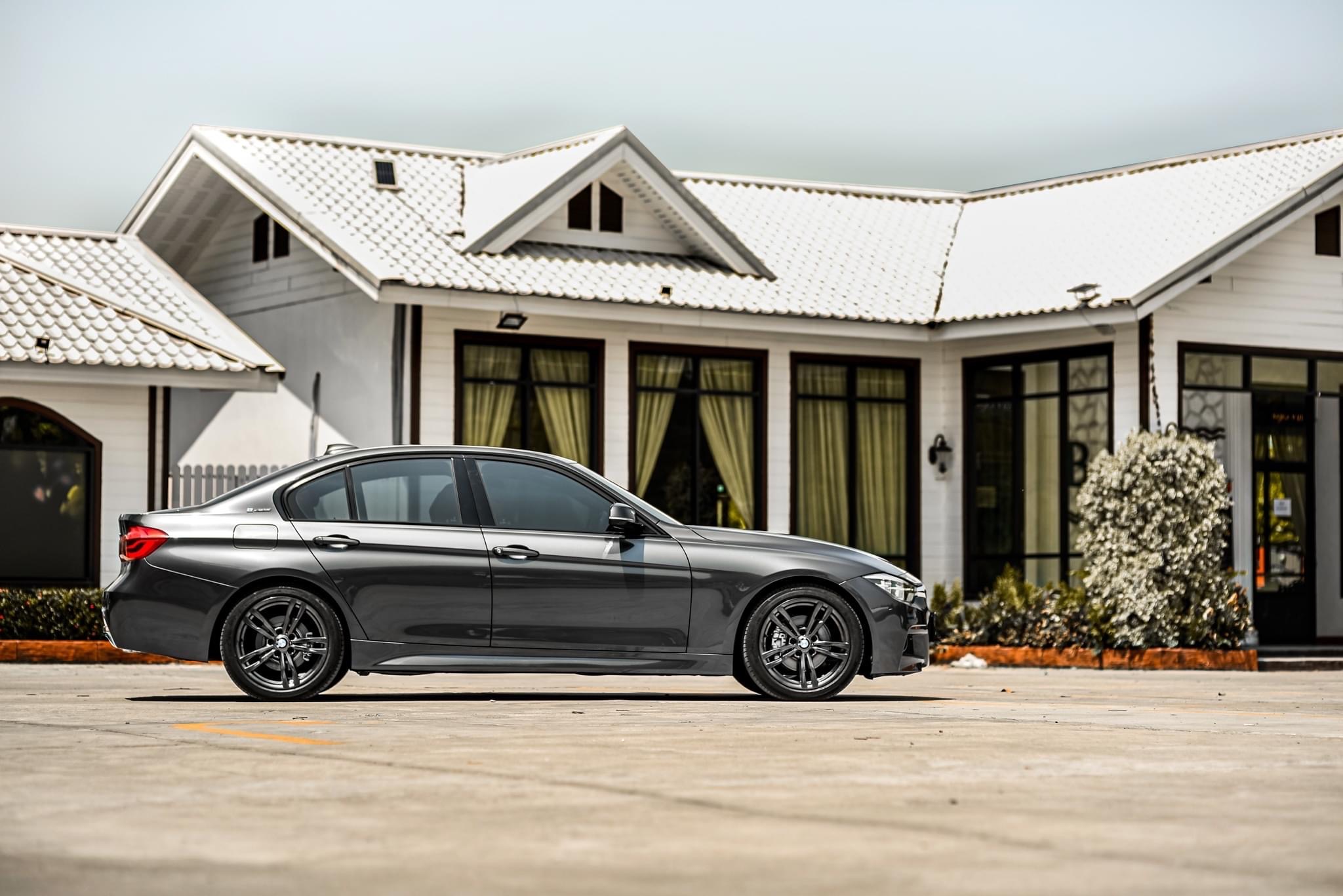BMW 330e Msport เลขไมล์นางฟ้า ปี 2016