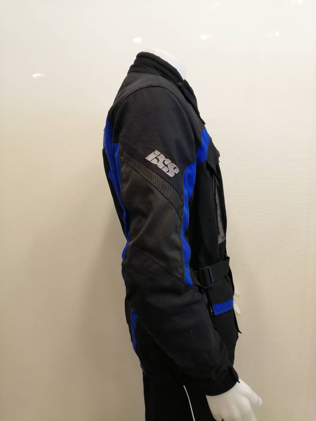 เสื้อขี่มอเตอร์ไซด์( มือสอง) RCT 374 ขนาด : อก 50" ยาว 27" **ยี่ห้อ IXS**