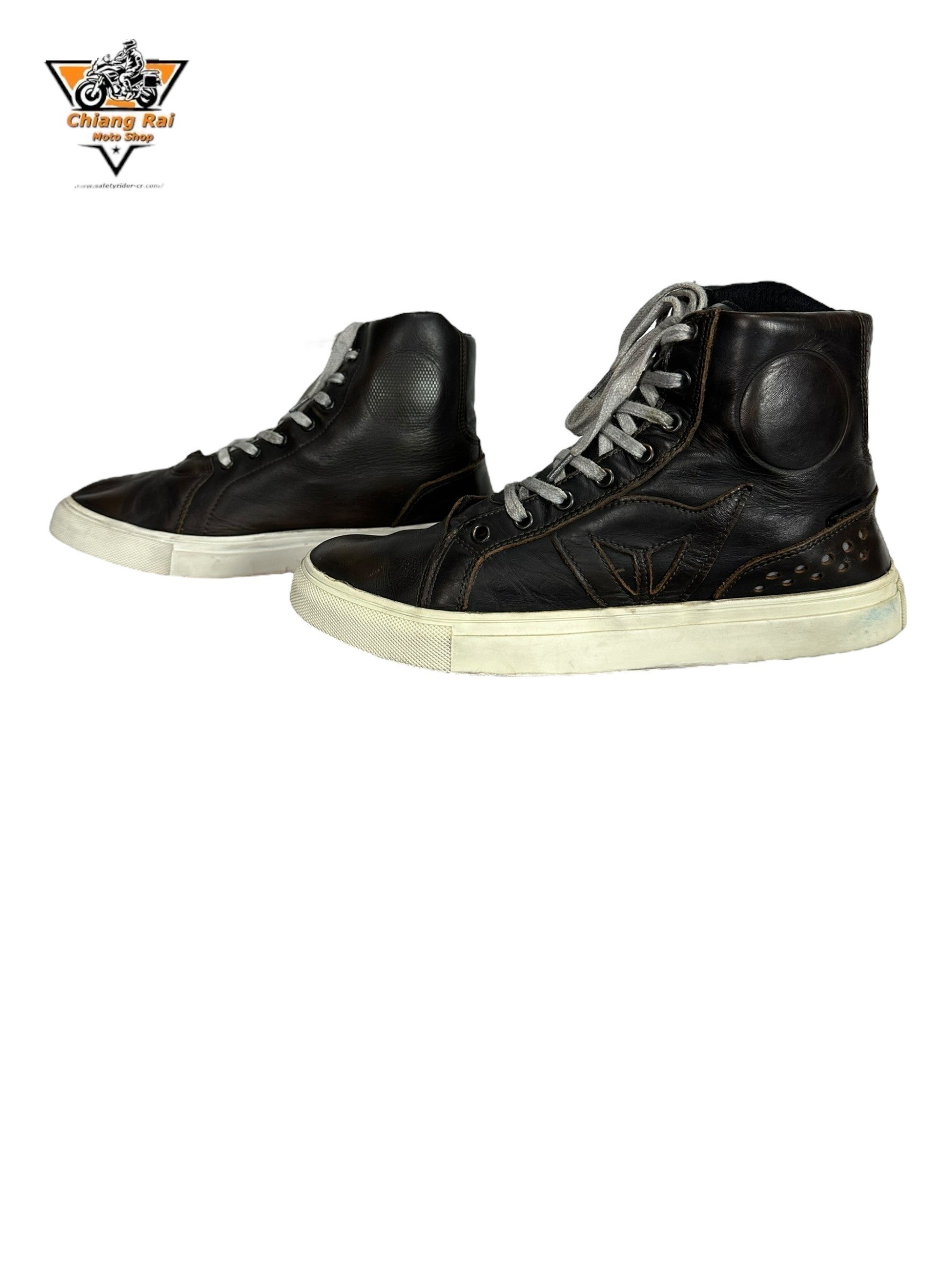 รองเท้าขี่มอเตอร์ไซด์( มือสอง) RCBS-487 Size ขนาดจากป้าย 41:EUR / 7:UK / 25.4:Cm.(dainese)