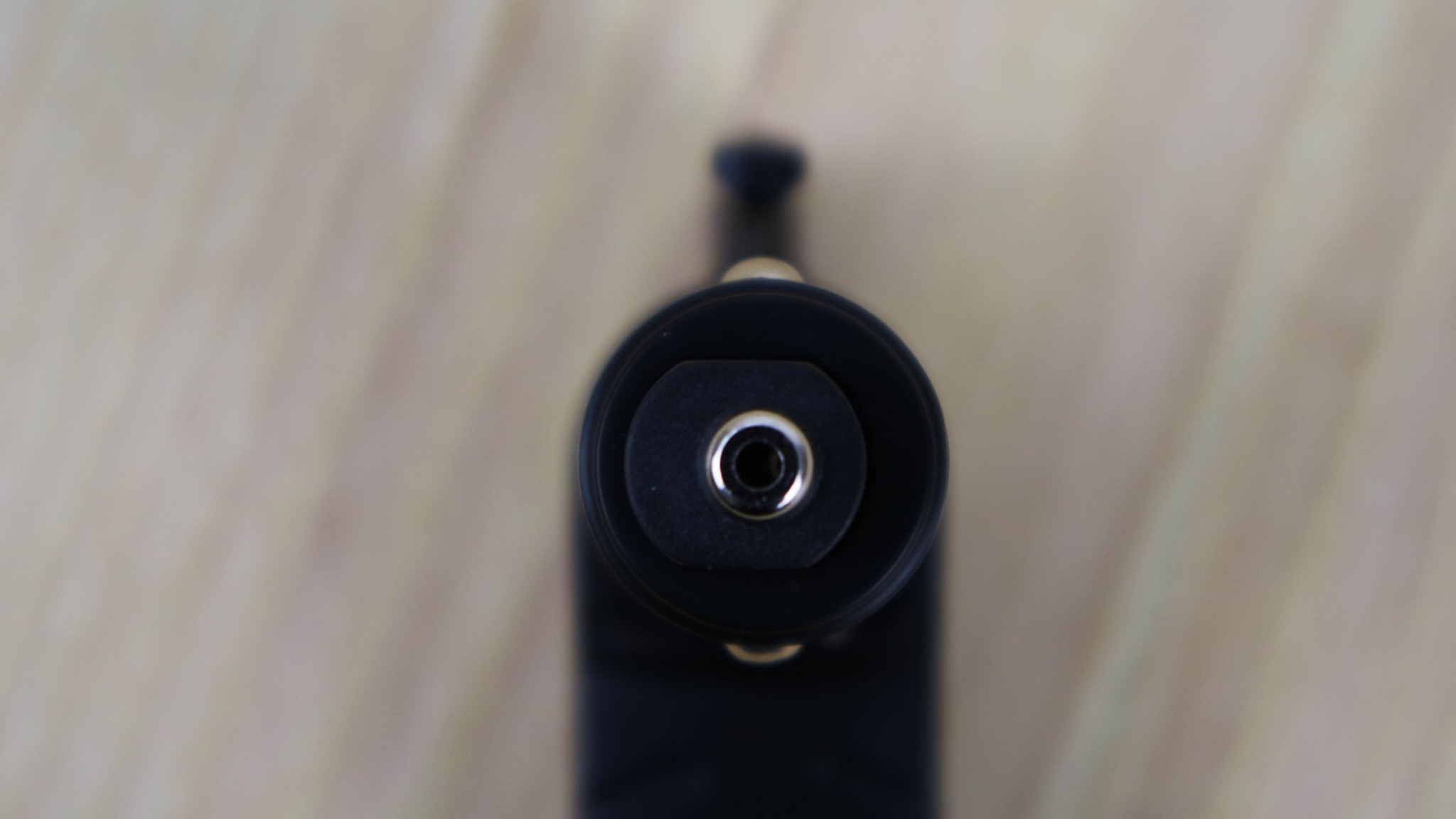 STINGERCHARGER หัวชาร์จฉุกเฉินในรถ