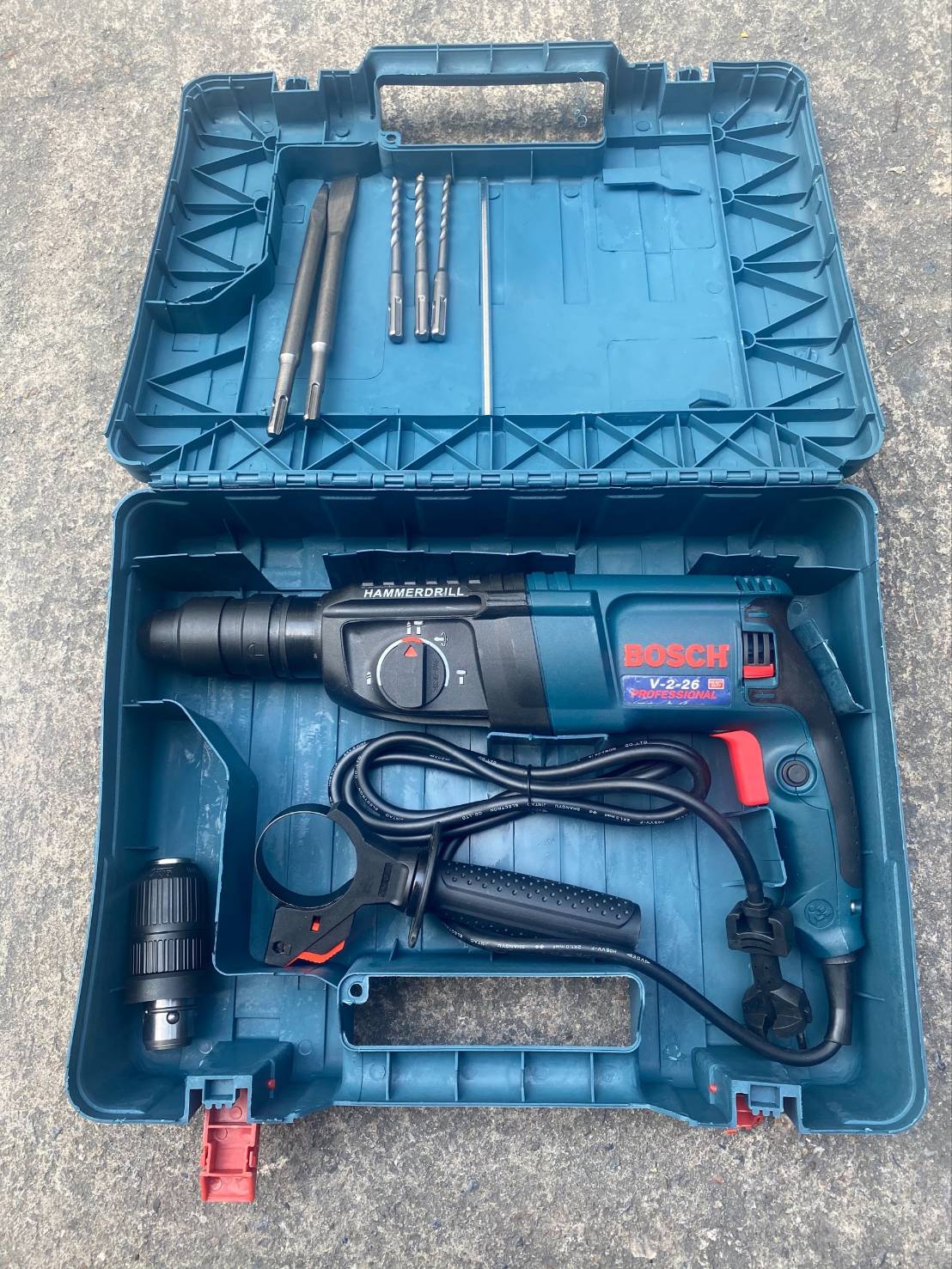 สว่านโรตารี่ Bosch 3 ระบบ รุ่น Mod.26 พร้อมกระเป๋าจัดเก็บอย่างดี