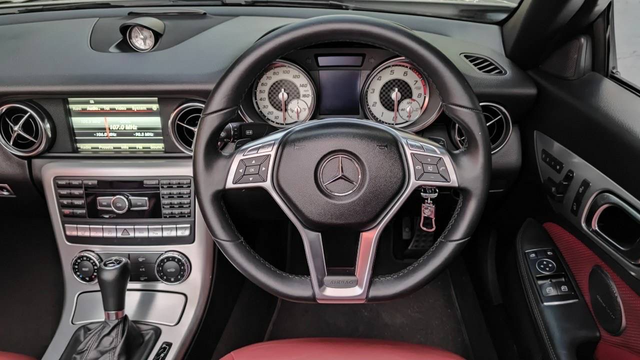 Mercedes Benz SLK 200 AMG ปี2012