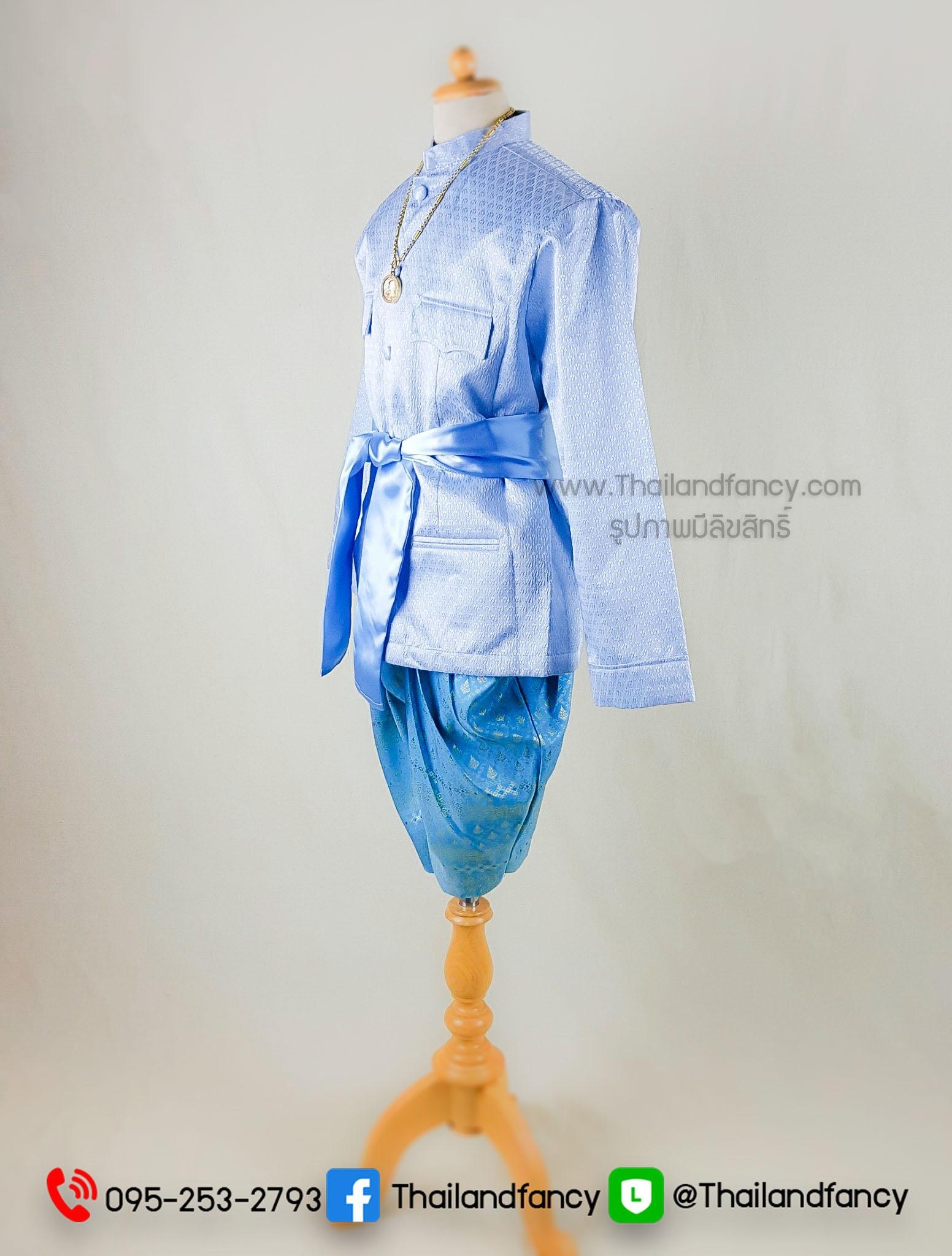 ชุดไทยเด็ก ชุดไทยสมัยรัชกาลที่5 ชุดไทยประยุกต์ ชุดไทยโบราณย้อนยุค ชุดไทยเสื้อราชปาแตนเด็กชายสีฟ้าอ่อนเข้าคู่กับผ้านุ่งโจงกระเบนลายไทย