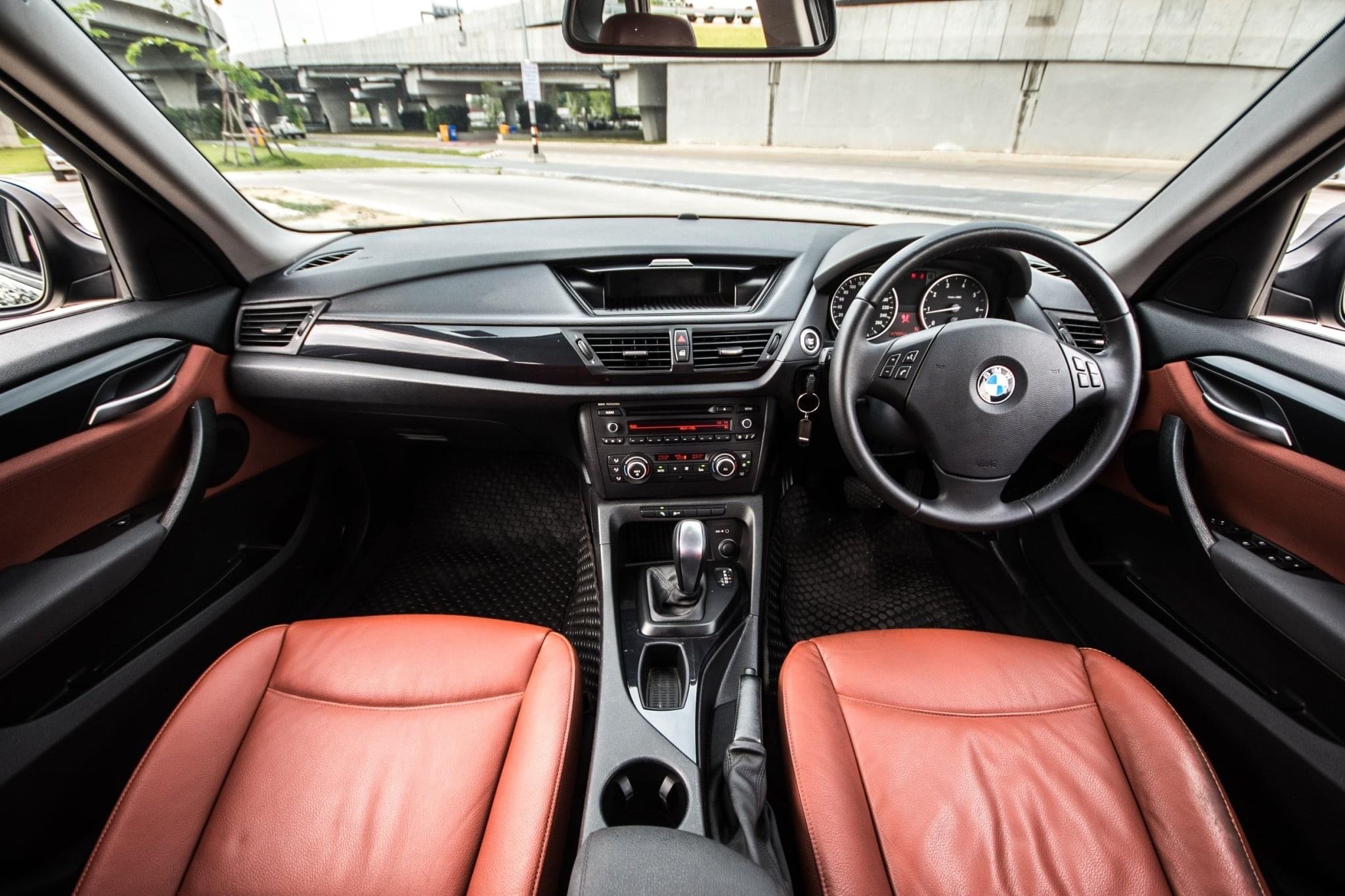 BMW X1 sDrive18i Highline ปี 2011