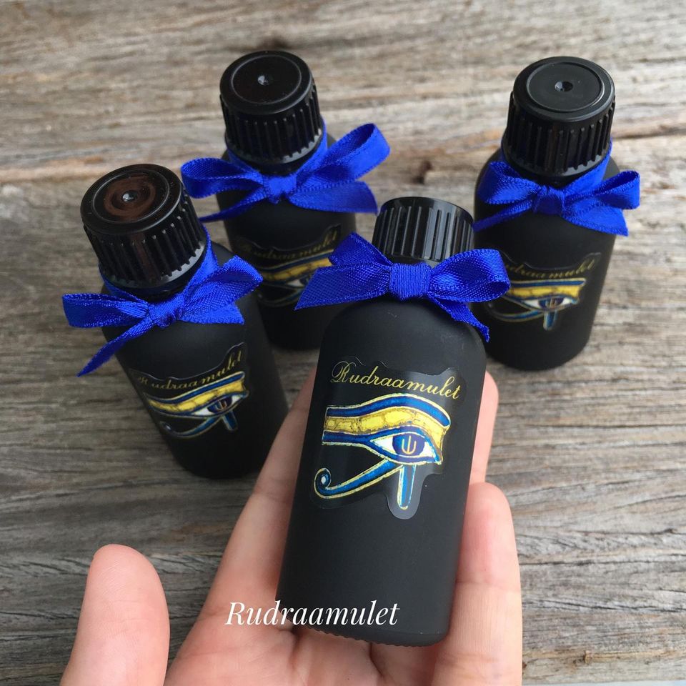 น้ำมันหอม Rudra Oil