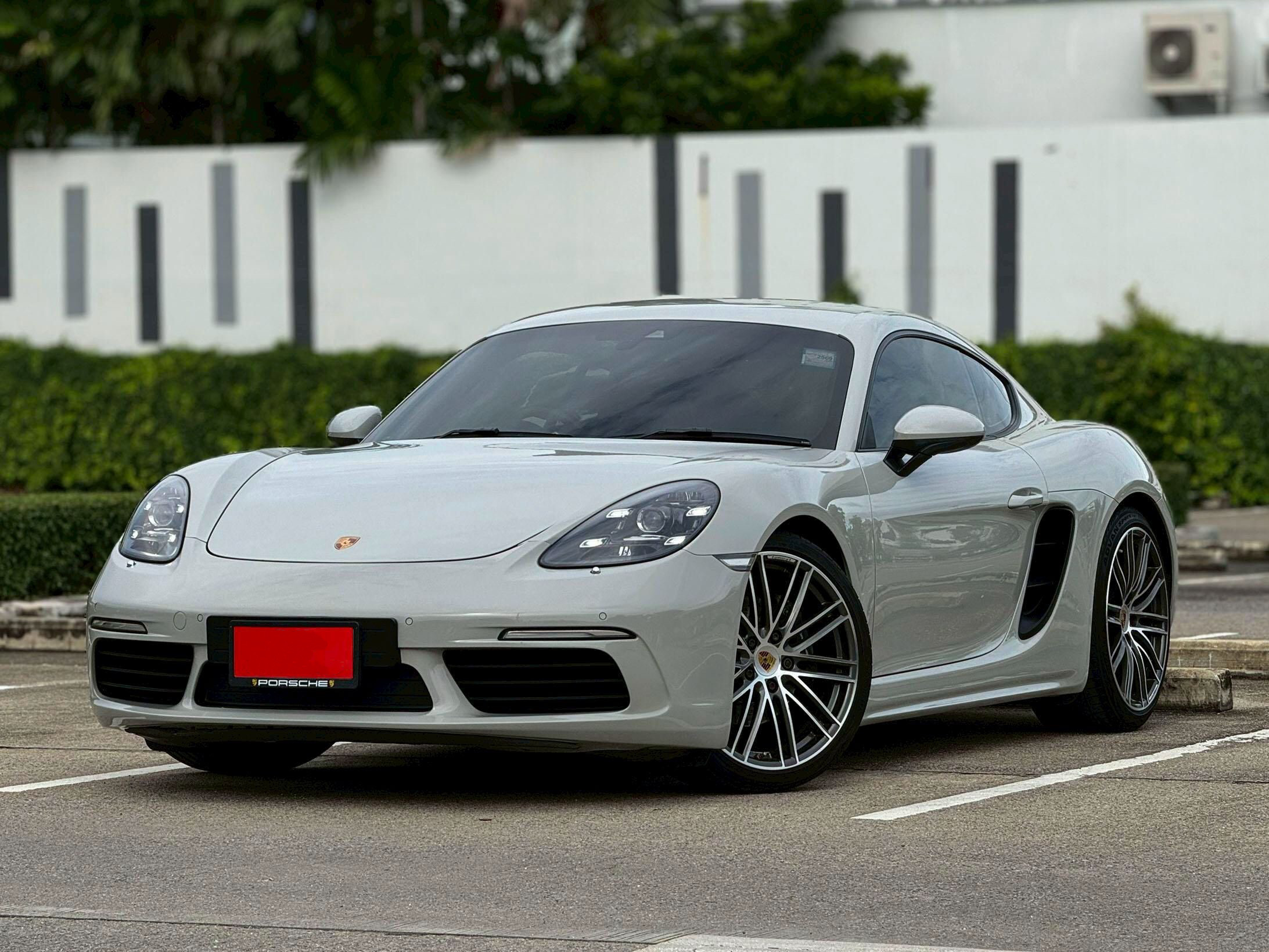 Porsche 718 Cayman 2.0 PDK สีเทา Crayon ( สีพิเศษ ) ปี2017