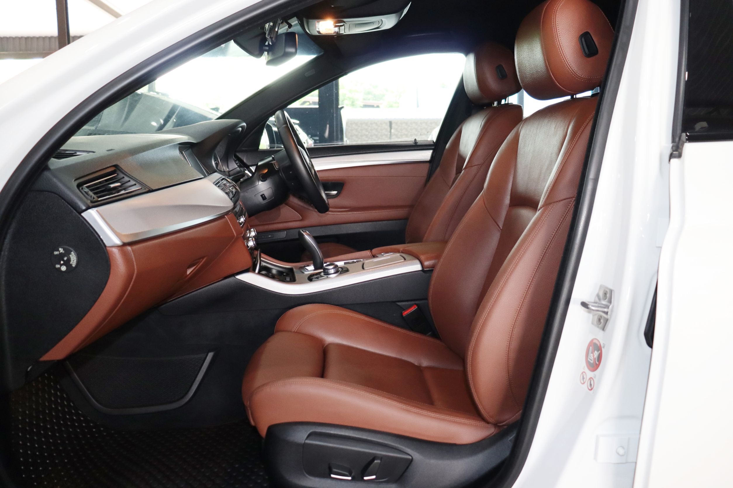 BMW 520d M-Sport (F10 LCI) ปี 2016
