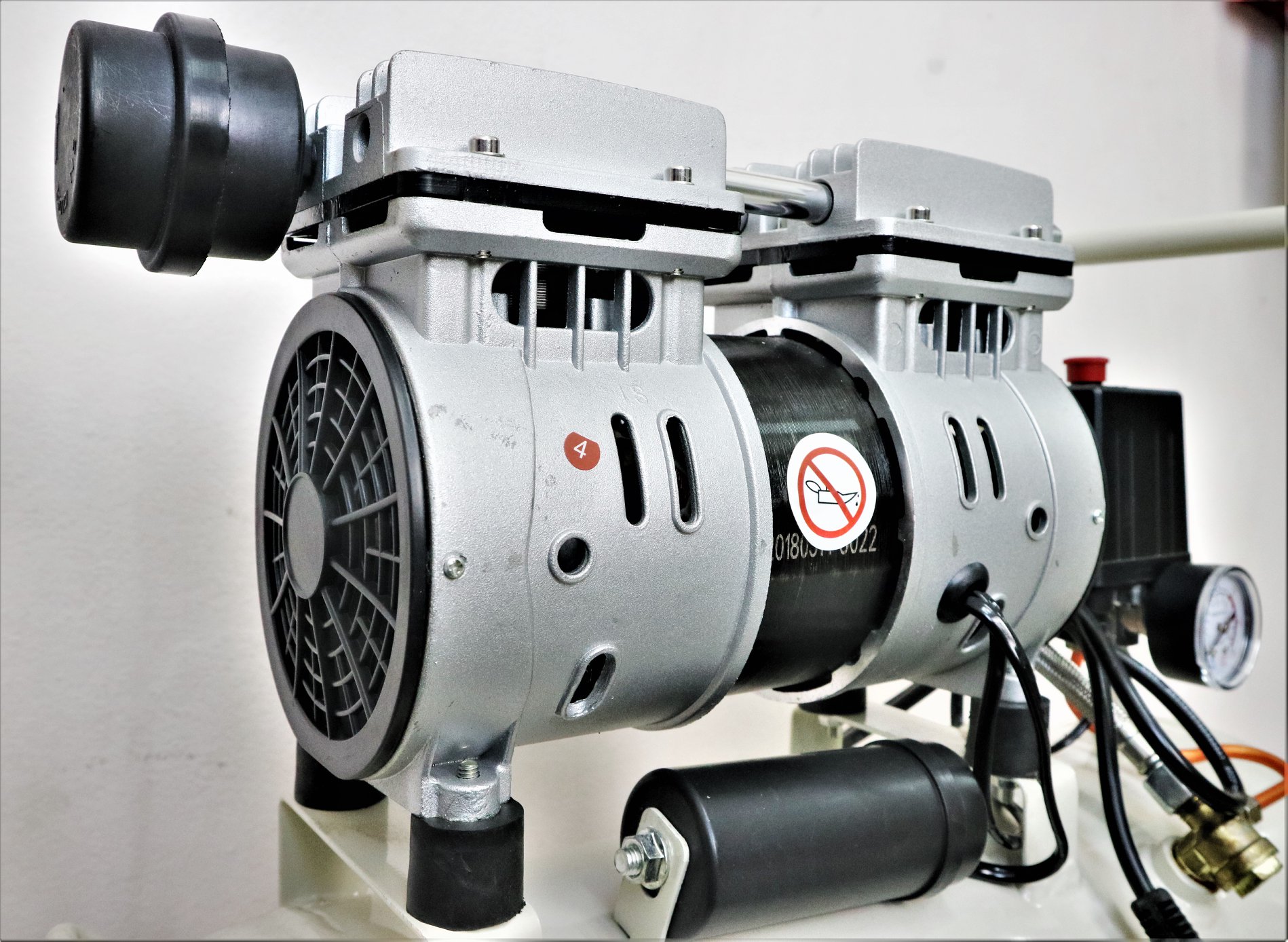 BERALA ปั้มลม 30ลิตร OF-30L ปั้มลม Oil Free