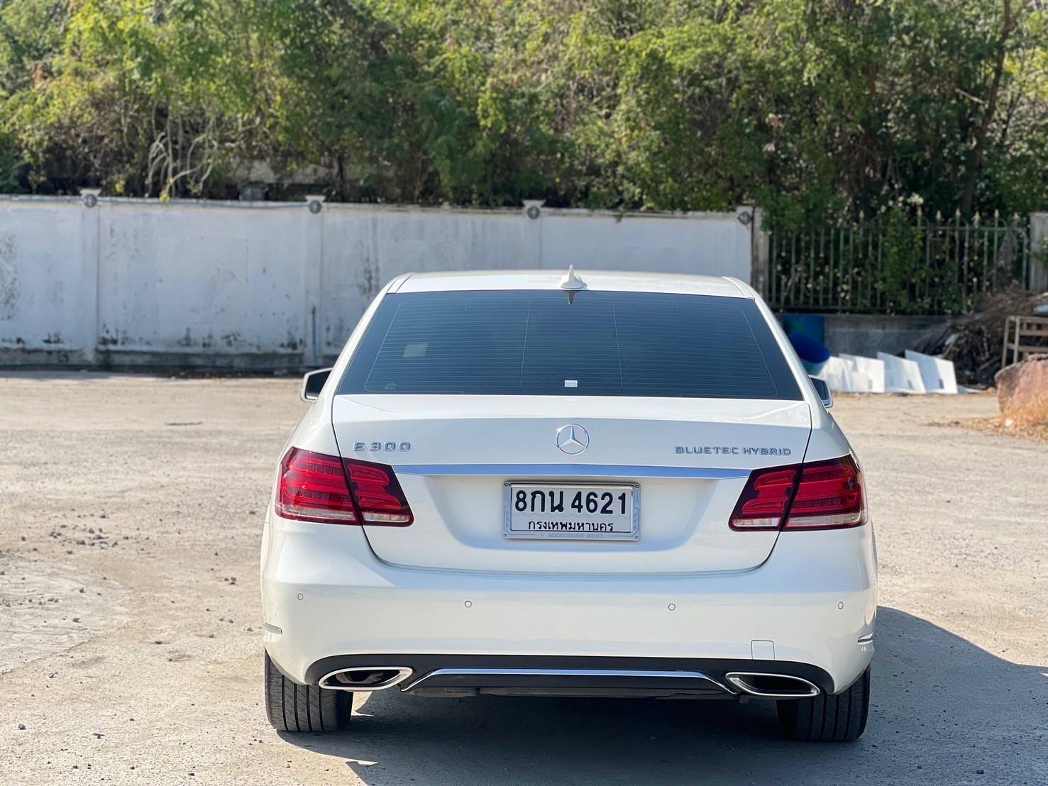 Mercedes Benz E300 Exclusive Bluetec Hybrid W212 ปี 2013
