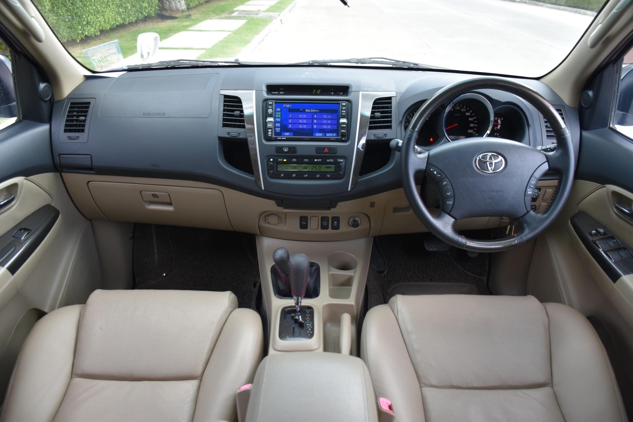 TOYOTA FORTUNER 3.0V 4WD TRD Sportivo TRD ปี2010