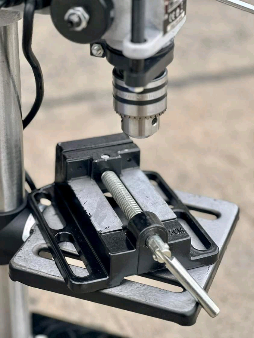 สว่านแท่น 4 หุน OSUKA OSDP-400 แถมฟรีปากกาจับชิ้นงาน เจาะได้ทั้ง ไม้ เหล็ก พลาสติก