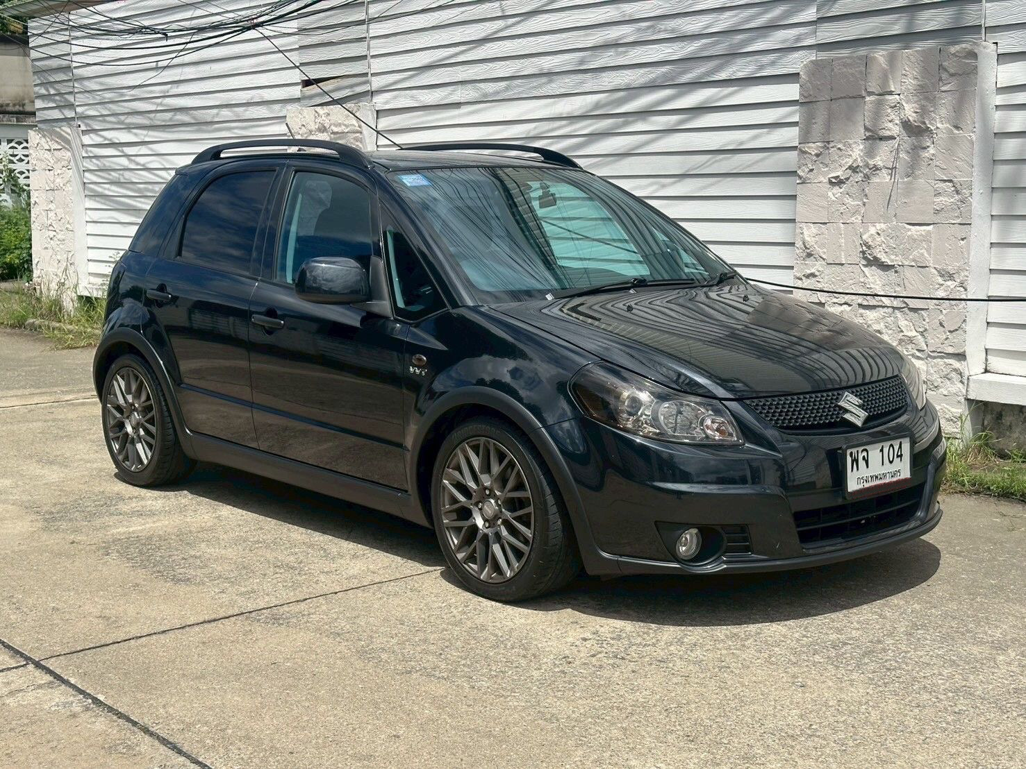 SUZUKI SX4 1.6 Hatchback สีดำ ปี 2013
