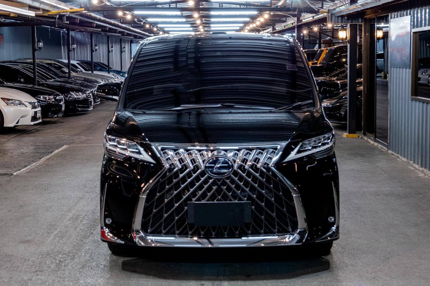 Lexus LM300h Executive 4 Seats ปี 2020