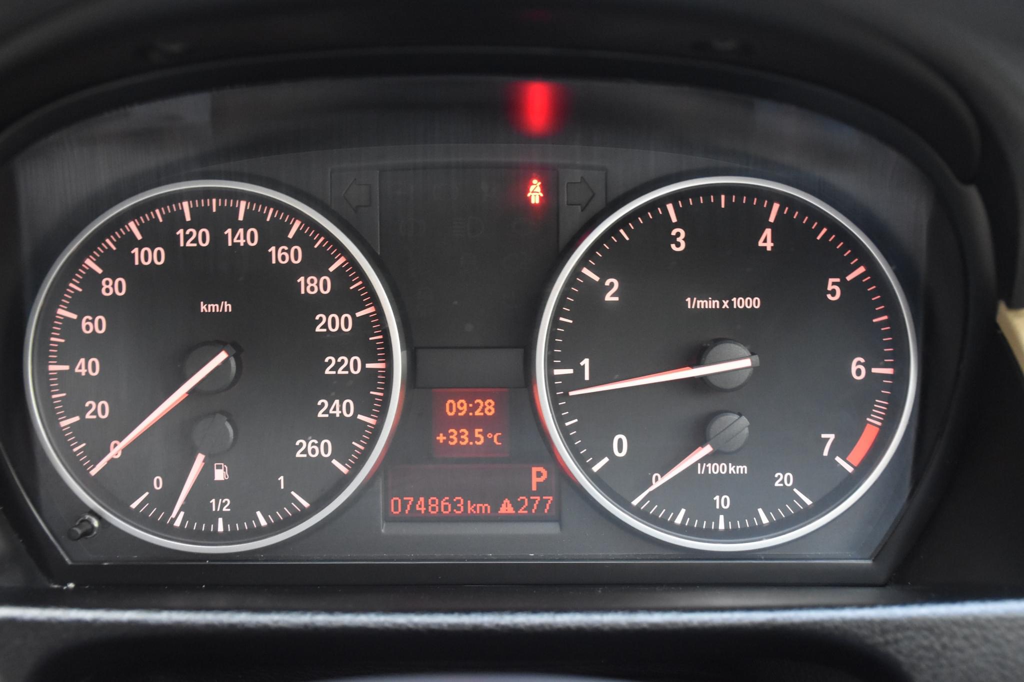 BMW X1 sDRIVE 18i ปี2012