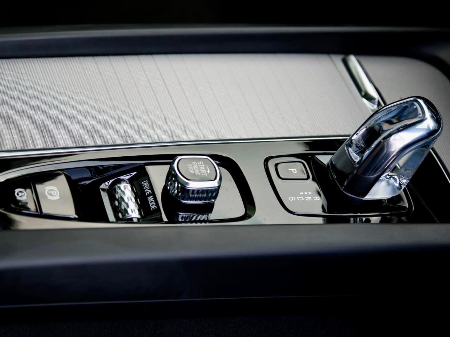Volvo XC60 T8 Twin Engine AWD Inscription Tune Polestar Fulloption ปี 2018