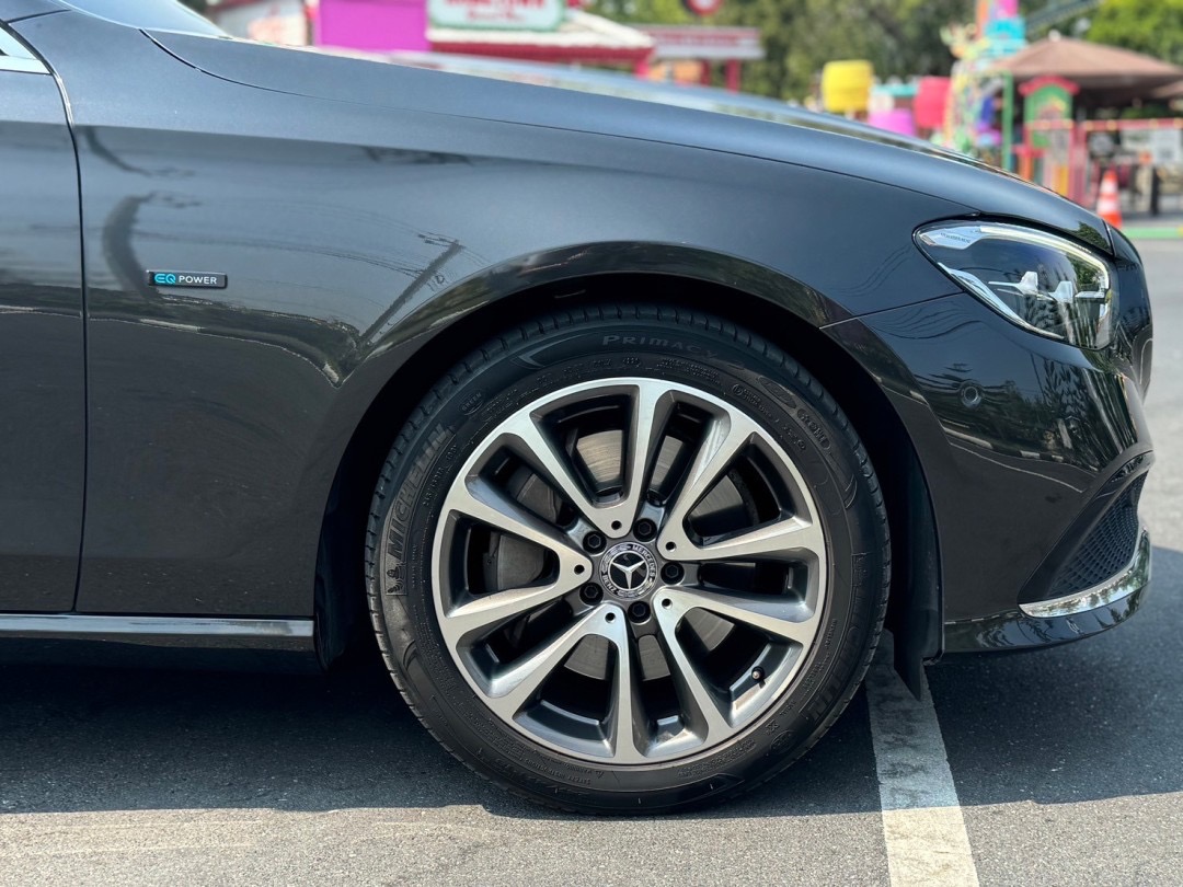 Mercedes Benz E300e Avantgarde ปี 2021