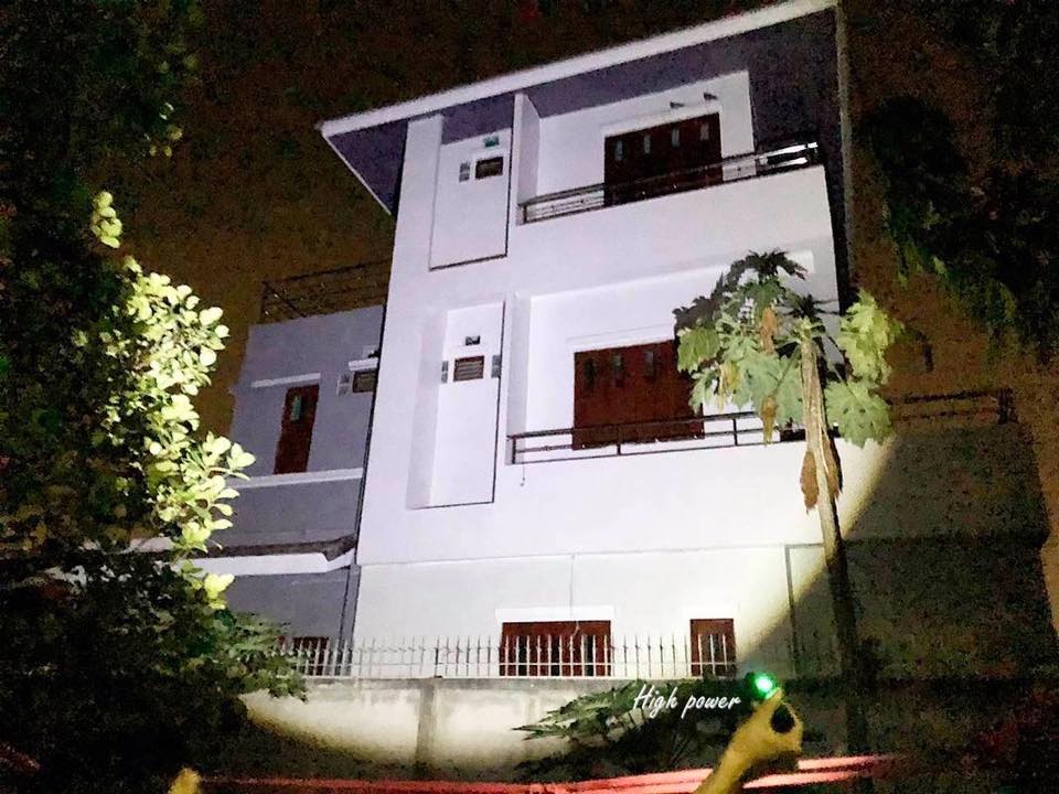 ไฟฉายแรงสูง คุณภาพดี รุ่น T6F (ชาร์จในตัว)