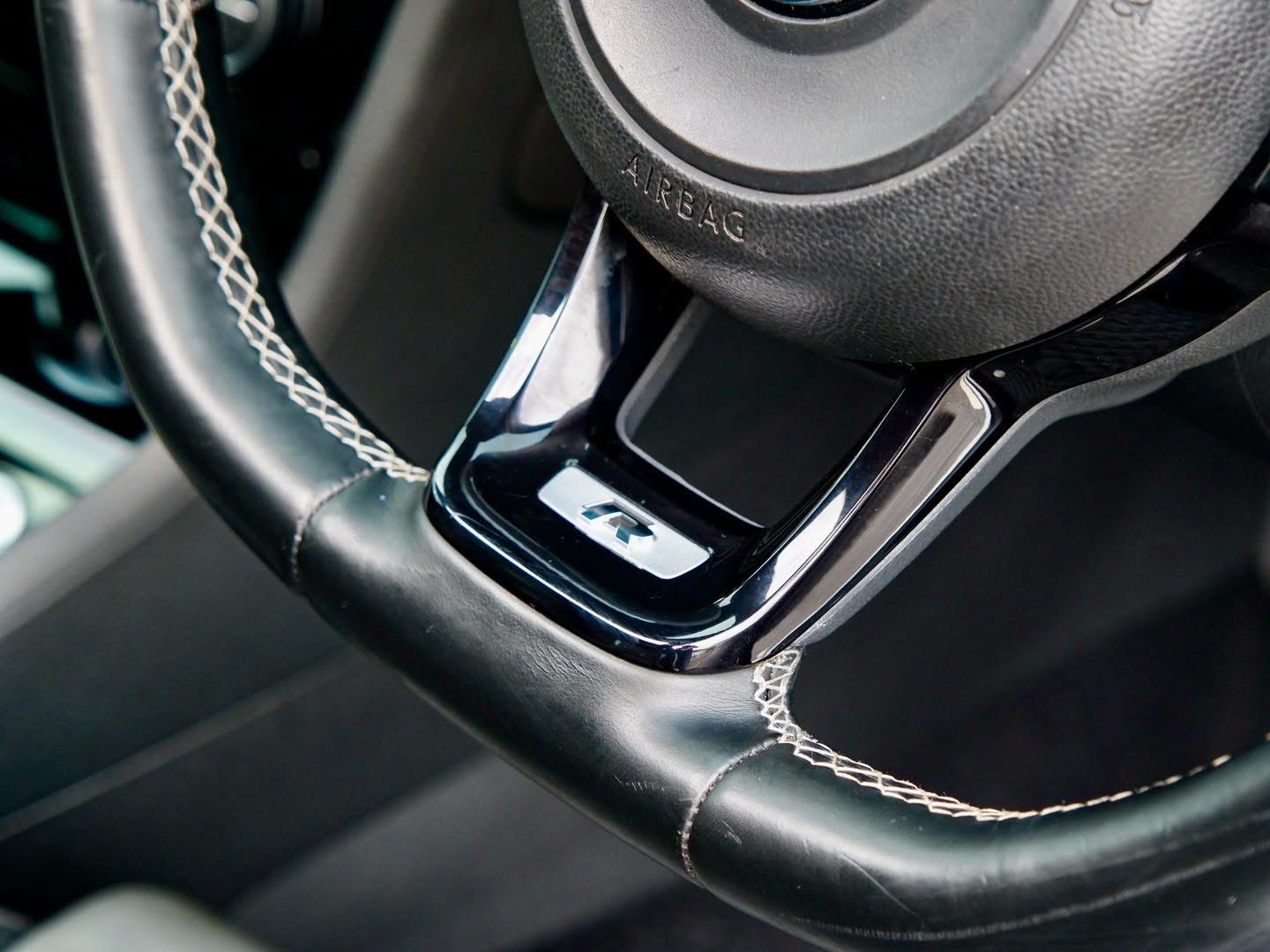 Volkswagen Golf R MK7 2.0 TSI DSG Hatch 5Doors ปี 2015