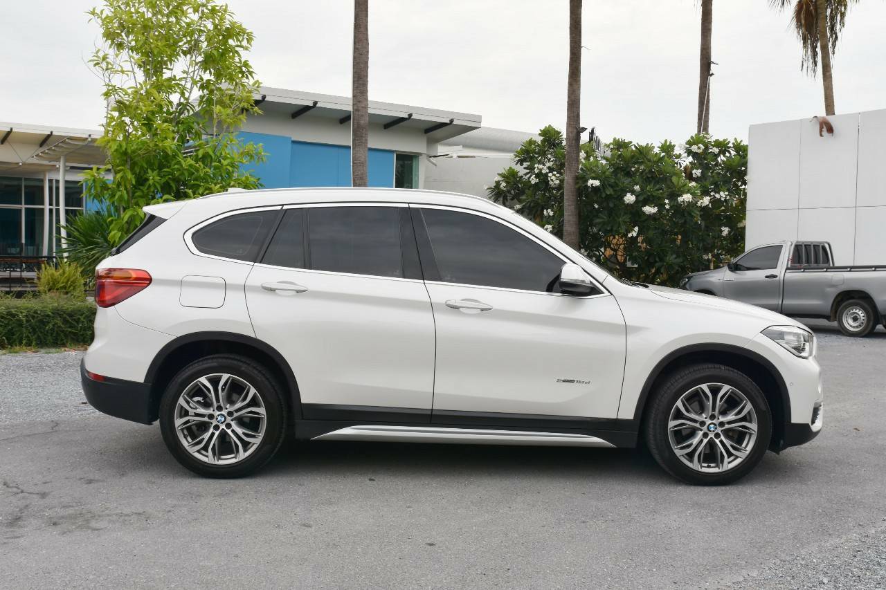 Bmw X1 sDrive18d ปี 2017