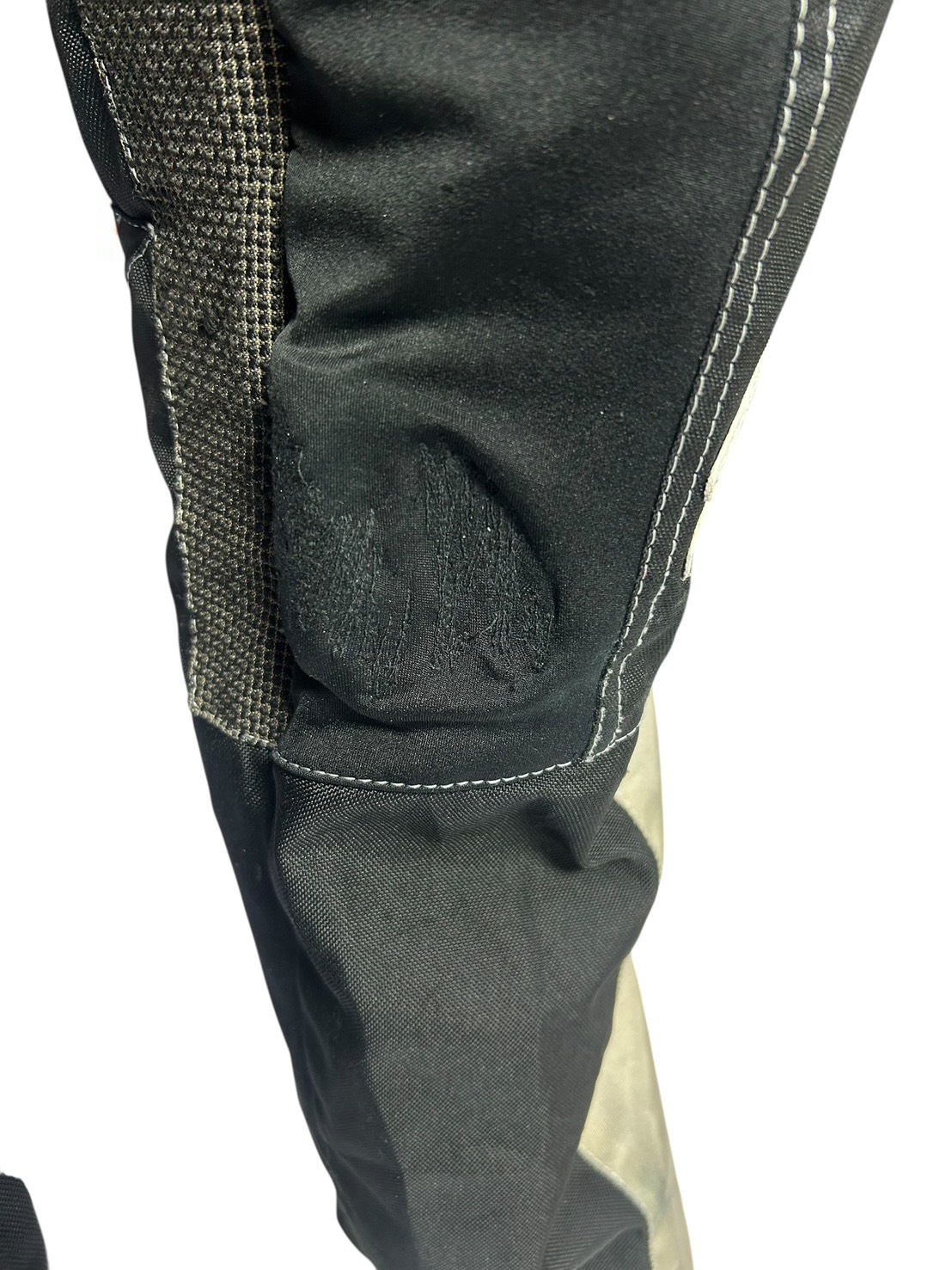 กางเกงขี่มอเตอร์ไซด์ ( มือสอง ) E&A 668: เอว 34" ยาว 30" **PROGRIP**