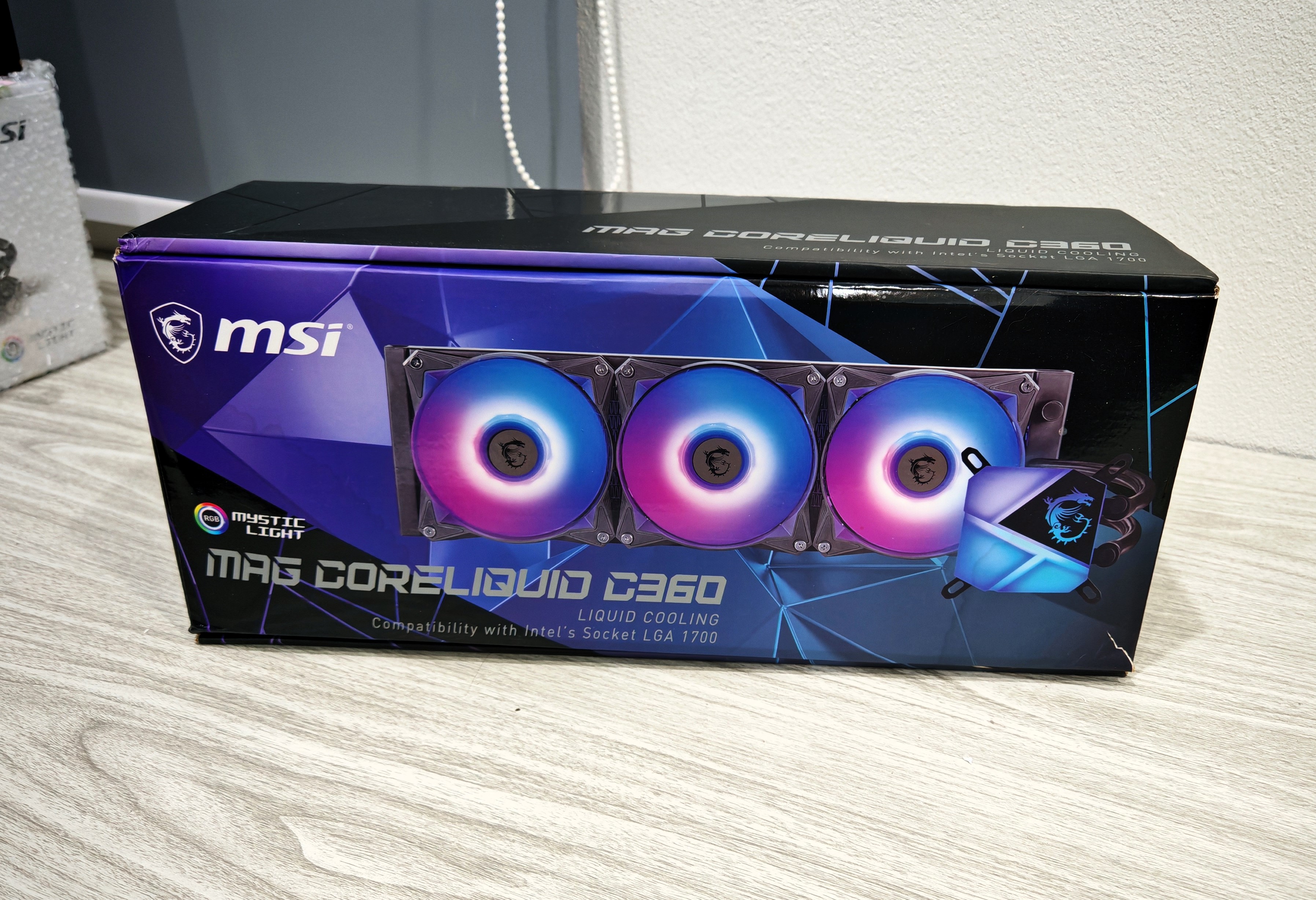 CPU Liquid Cooling MSI MAG Coreliquid C360 ARGB มีตำหนิที่กล่องนอก