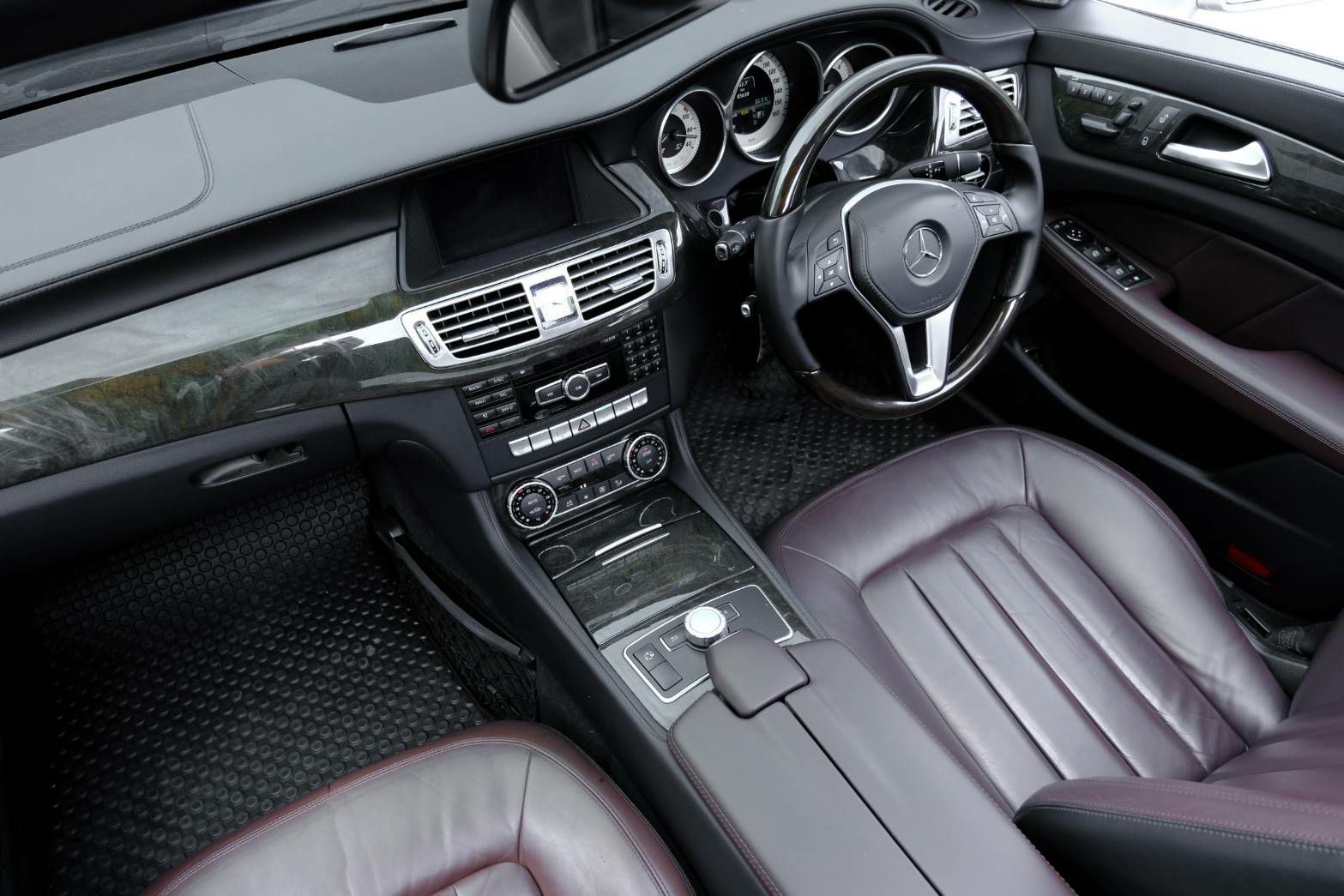 Mercedes-Benz CLS 250 AMG Package ปี 2013