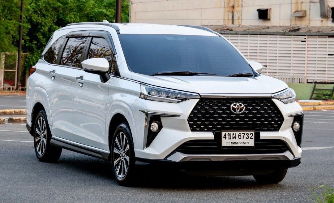 TOYOTA VELOZ 1.5 CVT รุ่น smart ปี 2023