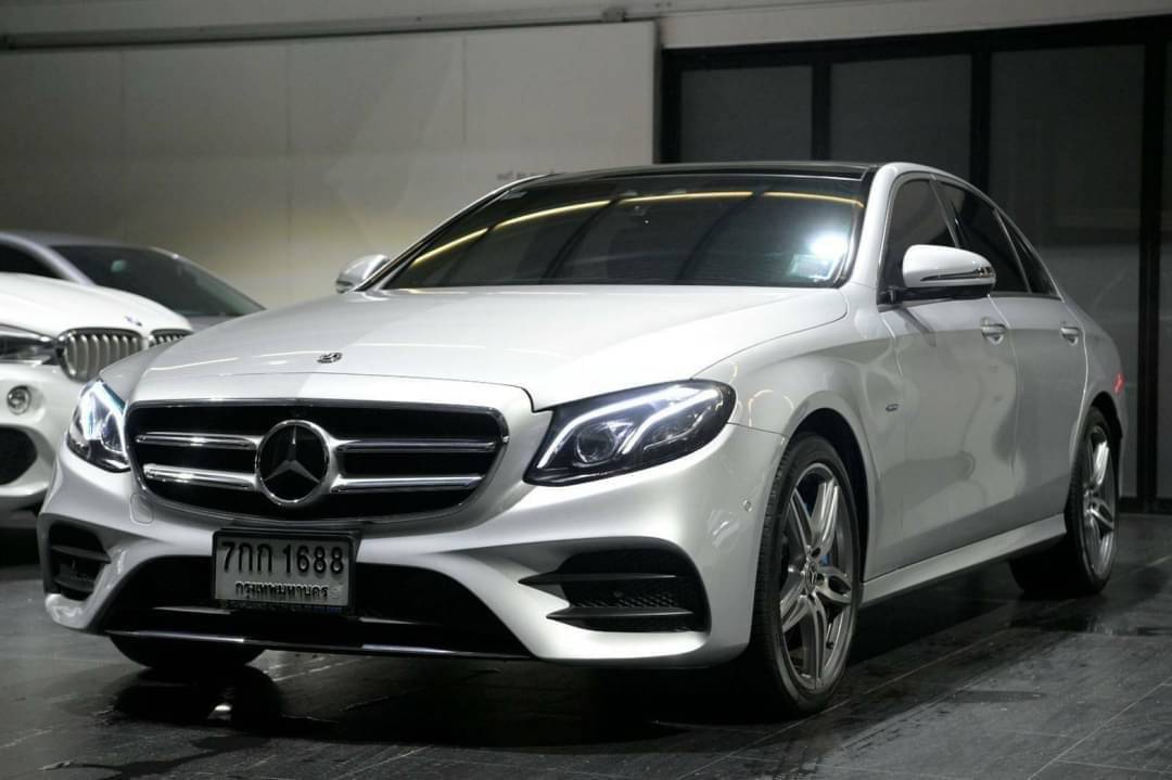 Mercedes-Benz E350e AMG ปี 2018