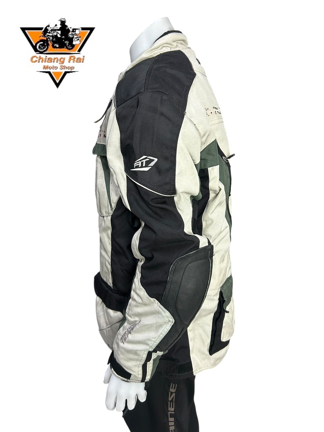 เสื้อขี่มอเตอร์ไซด์( มือสอง) RCTA 779 อก 52" ยาว 30 (XL) **VANUCCI**