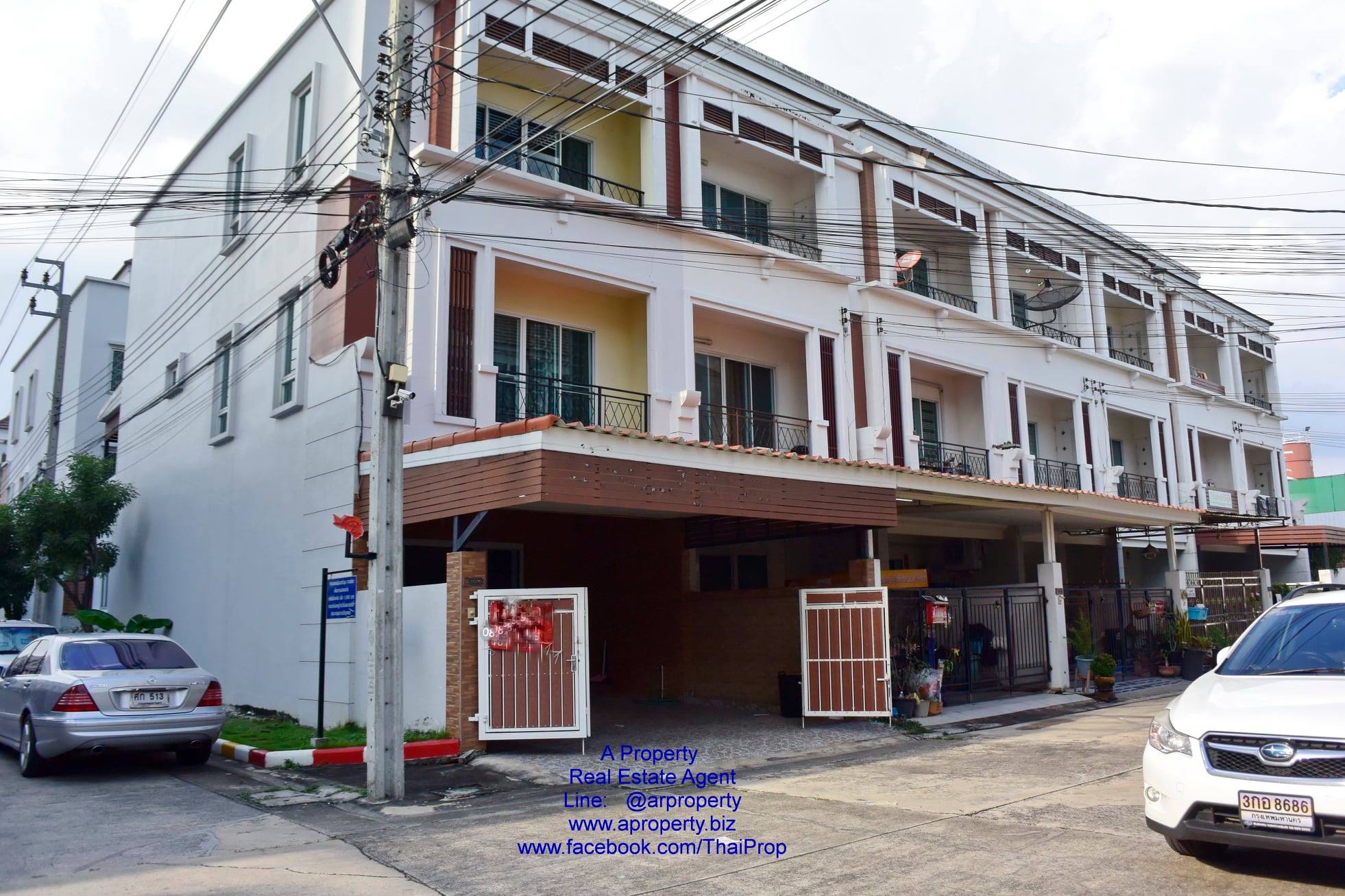 ให้เช่า ทาวน์โฮม 3ชั้น หลังมุม นครอินทร์