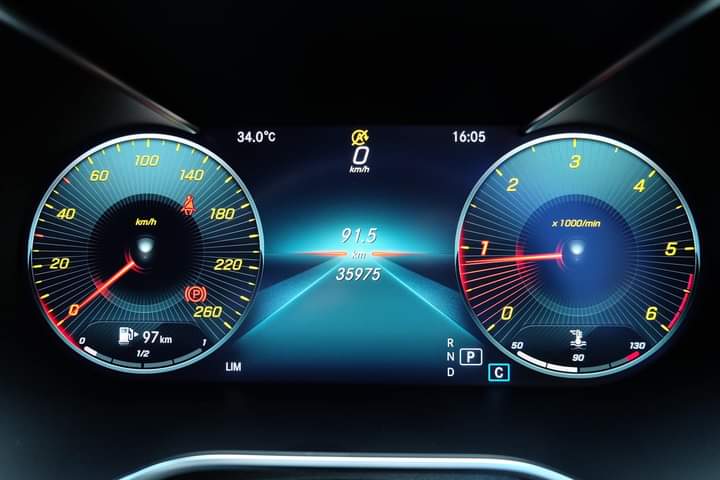 Mercedes Benz W205 Facelift C220d AMG Dynamic ปี 2018
