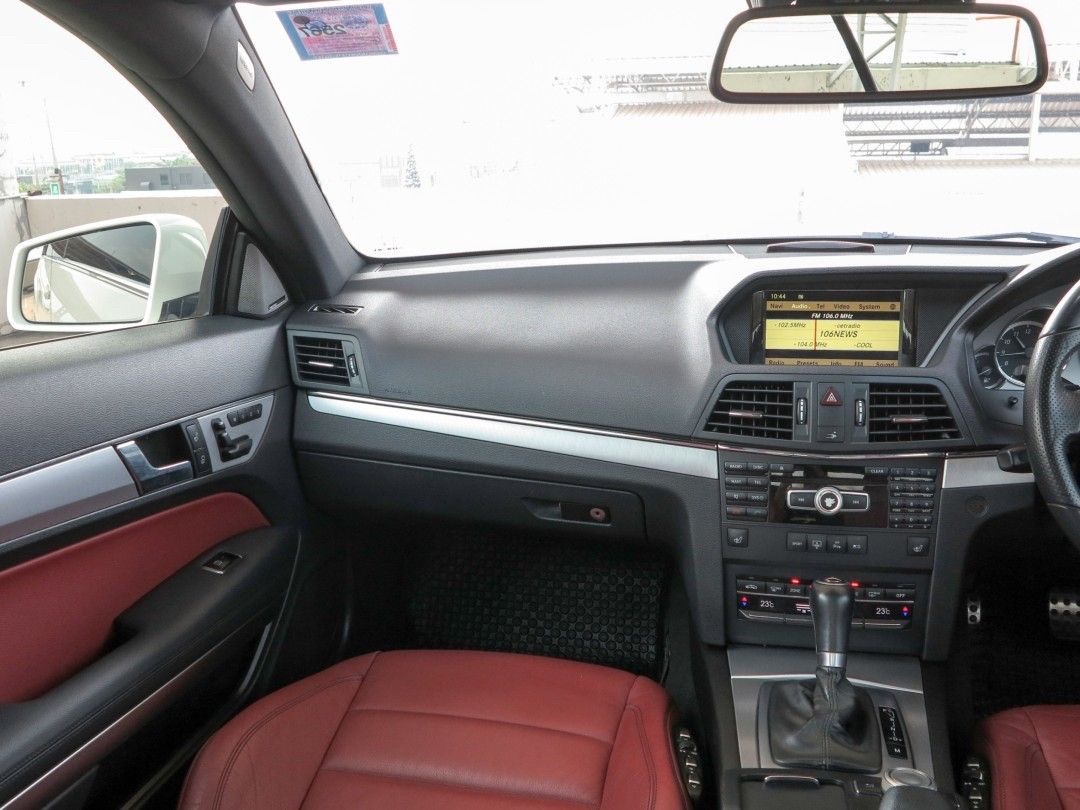 Mercedes Benz E200 CGI Coupe AMG Sport ปี 2012