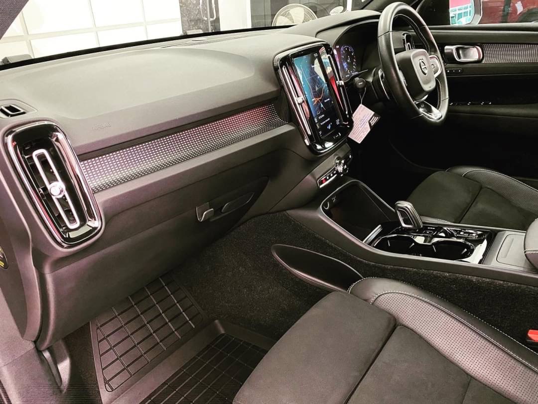 Volvo XC40 T5 R-Design AWD 2.0 เทอร์โบคู่ ปี 2019