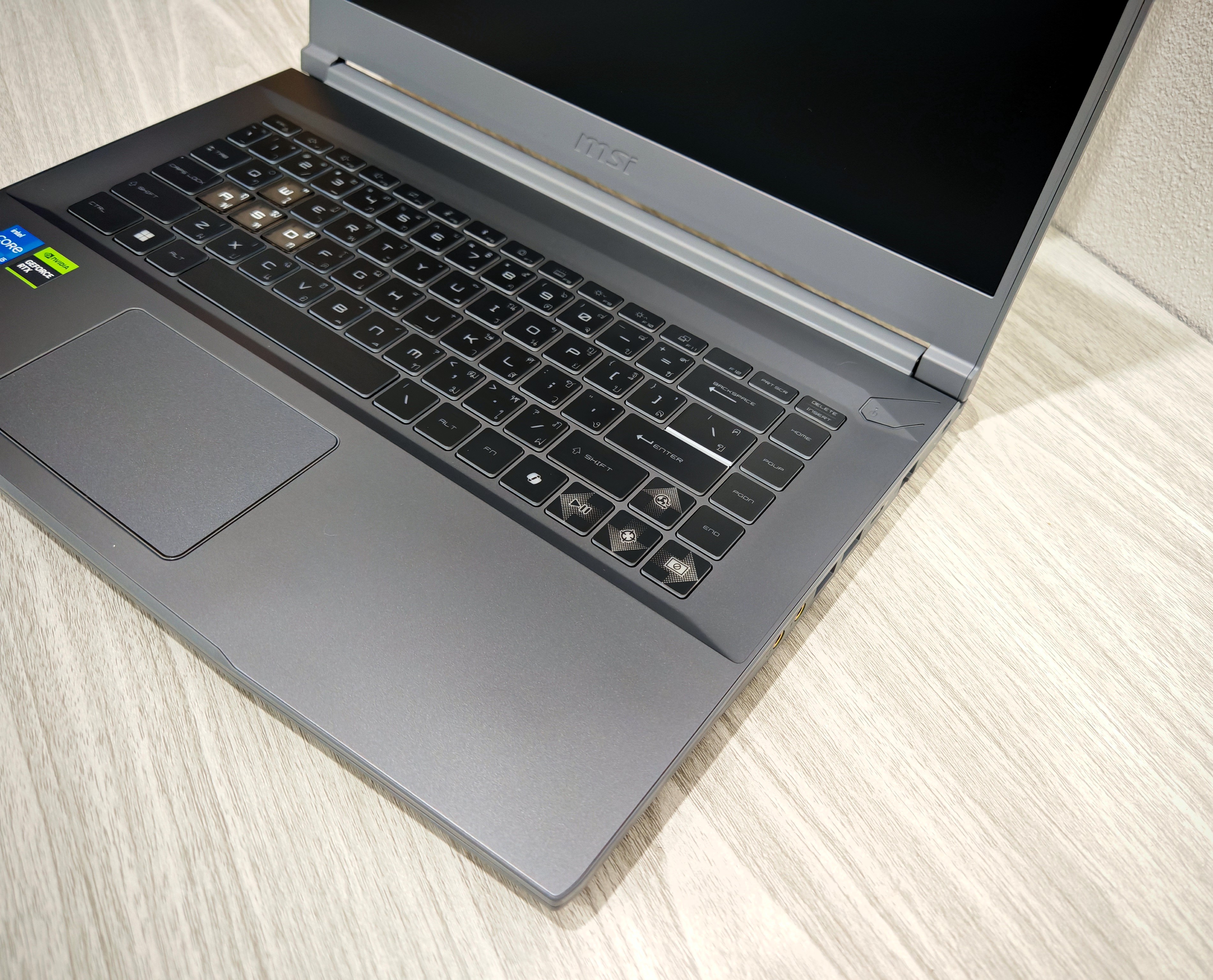MSI Thin 15 B13VE-1608TH