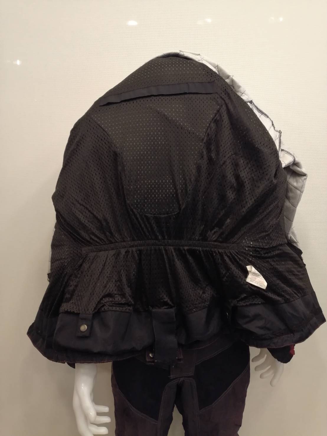 เสื้อขี่มอเตอร์ไซด์( มือสอง) RCT 208 ขนาด : อก 54" ยาว 31" **ยี่ห้อ IXS**