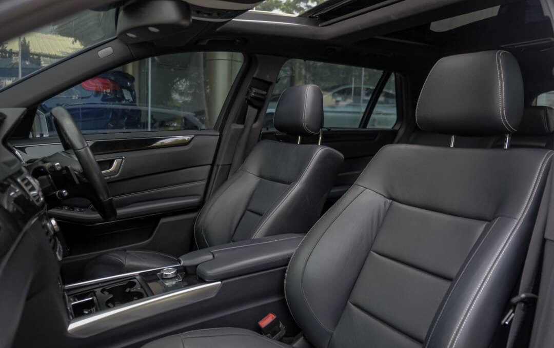 Mercedes Benz E300 Hybrid Estate AMG ปี2015