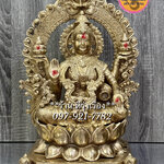 พระแม่ลักษมี ประทับบัว กอดหม้อสมบัติ (สูง 16 นิ้ว)