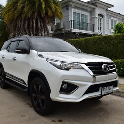FORTUNER 2.8 TRD SPORTIVO BLACK TOP 4WD ปี2016