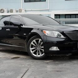 Lexus LS460 L สีดำ ตัวยาวปี2007