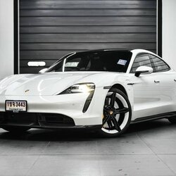 Porsche Taycan Turbo S ปี 2021