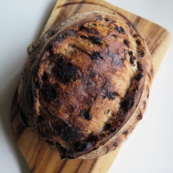 Bitter-Sweet Triple Chocolate Cranberry Sourdough (ชอบหวานน้อย) (16% Whole Wheat)