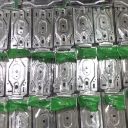 แผ่นเพลทยึดแอร์ 1 ชุด 4 เครื่อง