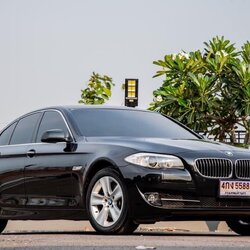 Bmw 523i Highline F10 ปี 2011